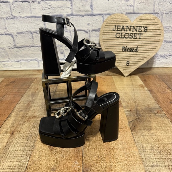 NEW With Tags
Zara Black Chain Detail Chunky High Heel Platform Sandals - Picture 4 of 13